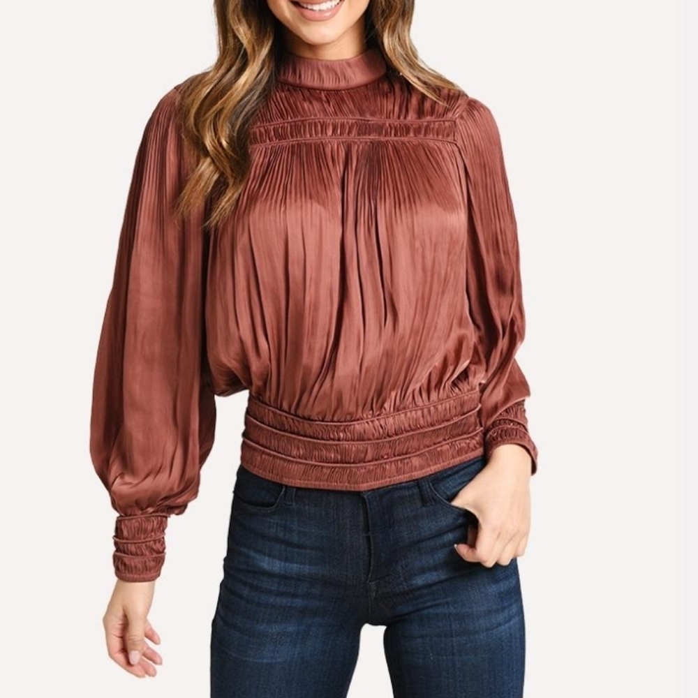 Frame Full Pleated Top